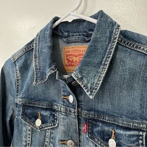 Women’s Levi’s Denim Jacket